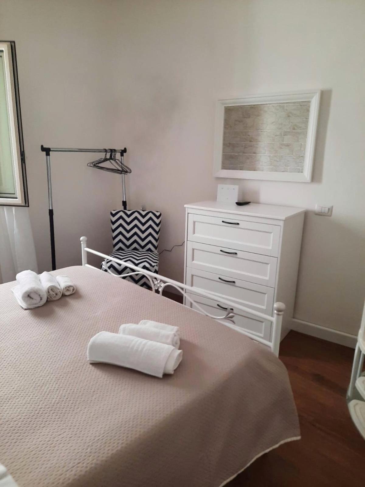 Guest House Santa Caterina Monopoli Bagian luar foto