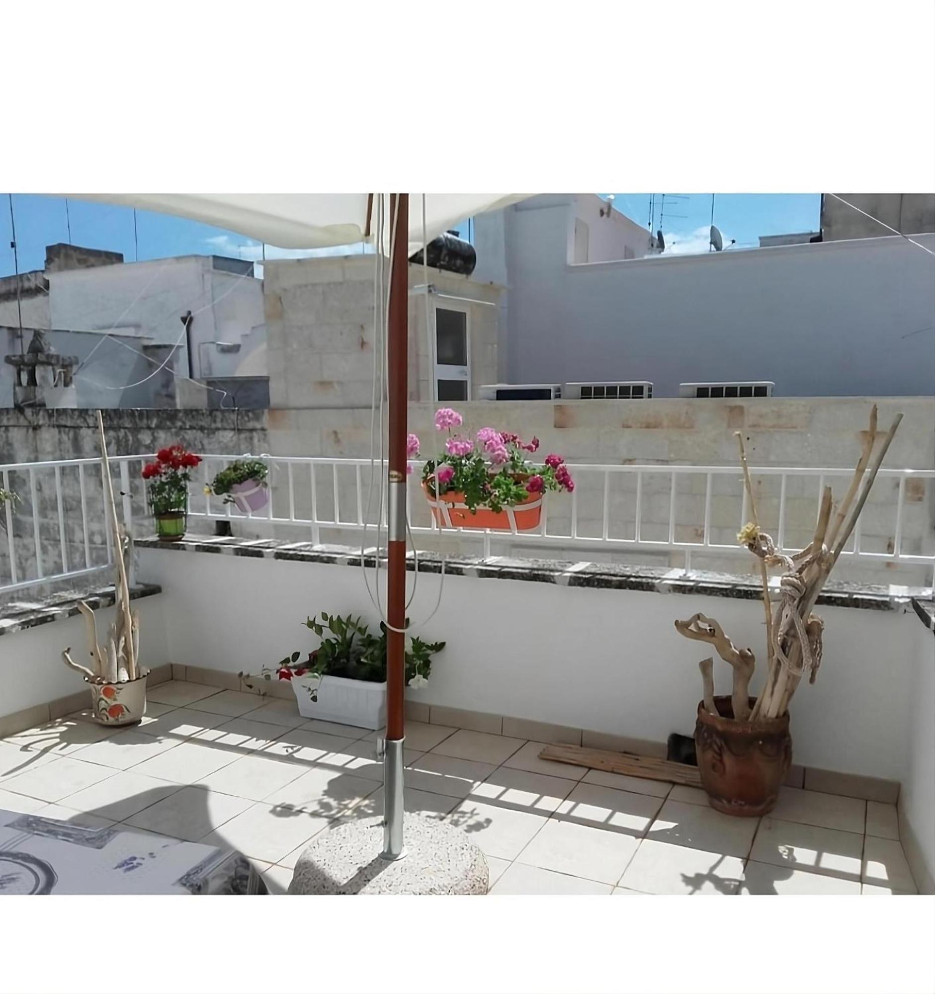 Guest House Santa Caterina Monopoli Bagian luar foto